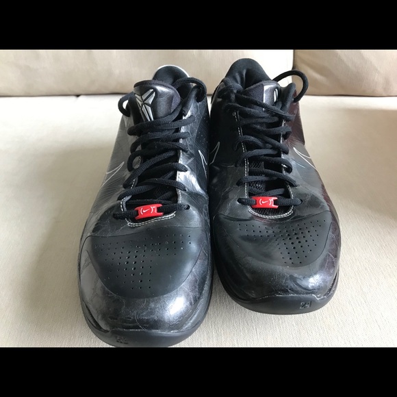 Zoom Kobe 5 ‘Black Out’ - Picture 4 of 5
